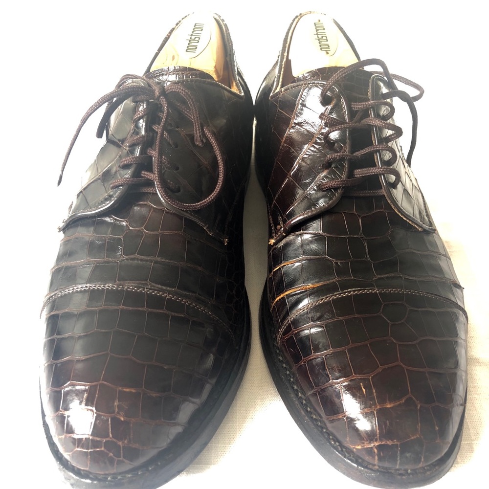 Classic alligator gentleman’s dress shoe